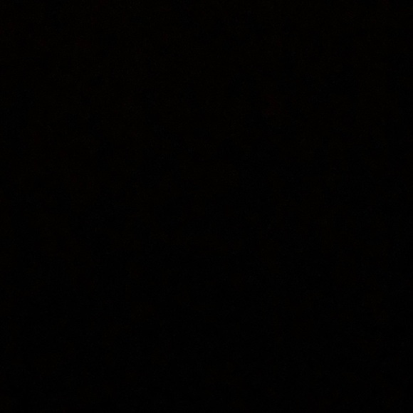 Hi! I’m trying to go to Harry styles concert and selling clothes to raise money - Picture 1 of 1